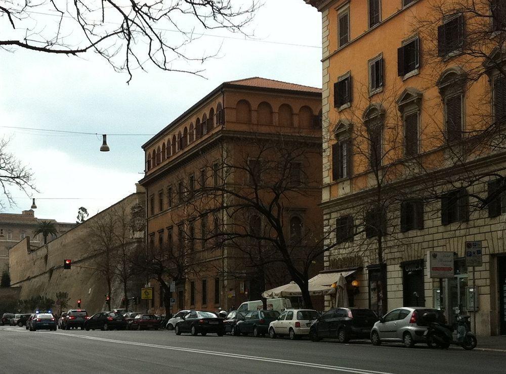 Saint Peter Inn Rome Exterior photo