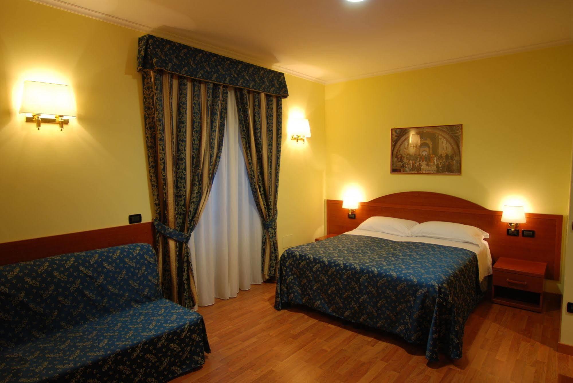 Saint Peter Inn Rome Exterior photo